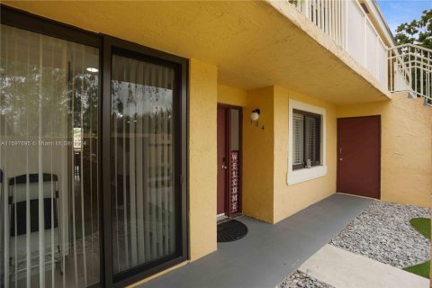 Condominio en venta en Miami Gardens, Florida, 2 dormitorios, 109.62 m2 № 1207111 - foto 11