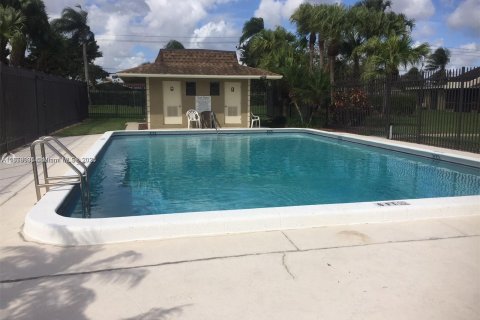 Casa en venta en Boca Raton, Florida, 2 dormitorios, 99.22 m2 № 1362542 - foto 8