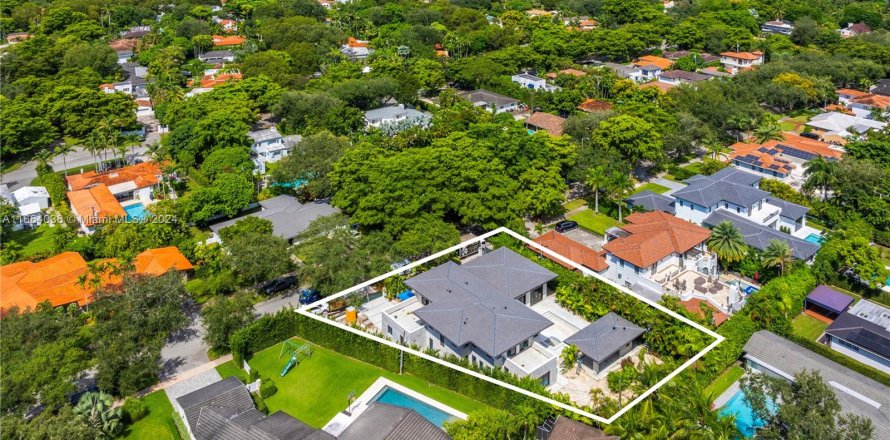 Casa en Coral Gables, Florida 6 dormitorios, 480.58 m2 № 1378956