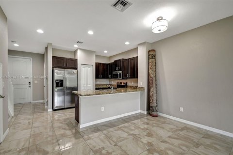 Adosado en alquiler en Lake Worth, Florida, 3 dormitorios, 146.6 m2 № 1364934 - foto 13