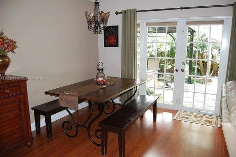 Casa en venta en Miramar, Florida, 3 dormitorios, 173.73 m2 № 1364973 - foto 17