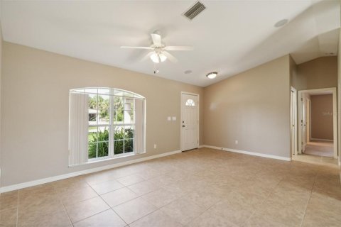 House in North Port, Florida 3 bedrooms, 115.29 sq.m. № 1392465 - photo 4