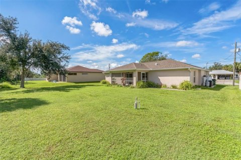 Villa ou maison à vendre à North Port, Floride: 3 chambres, 115.29 m2 № 1392465 - photo 11