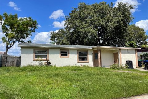 Villa ou maison à vendre à Orlando, Floride: 3 chambres, 137.31 m2 № 1392380 - photo 2