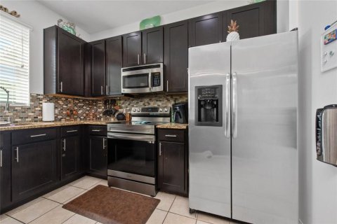 Touwnhouse à vendre à Orlando, Floride: 3 chambres, 148.09 m2 № 1368246 - photo 6