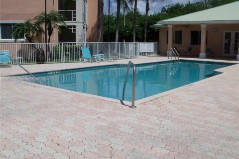 Condominio en venta en Dania Beach, Florida, 2 dormitorios, 86.86 m2 № 1226099 - foto 20