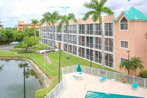 Copropriété à vendre à Dania Beach, Floride: 2 chambres, 86.86 m2 № 1226099 - photo 15