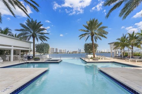 Copropriété à vendre à North Miami Beach, Floride: 3 chambres, 200.48 m2 № 670875 - photo 27