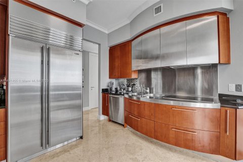 Condominio en venta en Sunny Isles Beach, Florida, 3 dormitorios, 226.22 m2 № 858328 - foto 13