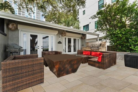 Townhouse in Tampa, Florida 2 bedrooms, 135.92 sq.m. № 1369447 - photo 29