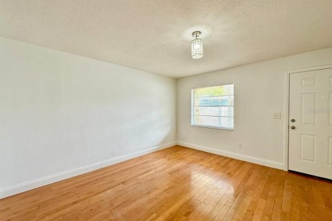 Appartement à louer à Tampa, Floride: 2 chambres, 75.07 m2 № 1357962 - photo 5