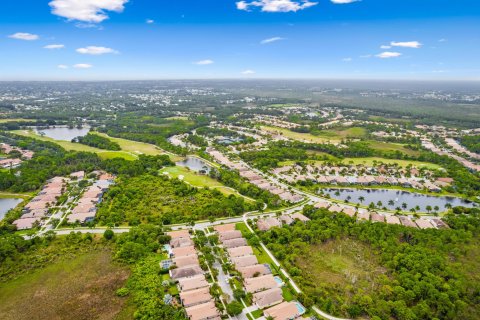 Villa ou maison à vendre à Stuart, Floride: 4 chambres, 214.05 m2 № 1230241 - photo 2