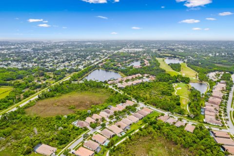 Villa ou maison à vendre à Stuart, Floride: 4 chambres, 214.05 m2 № 1230241 - photo 4