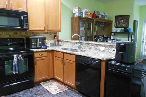 Townhouse in DeLand, Florida 3 bedrooms, 152.08 sq.m. № 793937 - photo 5