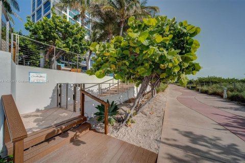 Condominio en venta en Miami Beach, Florida, 2 dormitorios, 145.39 m2 № 1310855 - foto 26