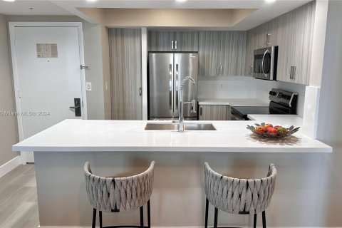 Condo in Sunny Isles Beach, Florida, 2 bedrooms  № 1310811 - photo 9