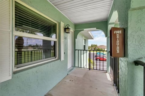 Copropriété à vendre à Punta Gorda, Floride: 2 chambres, 108.14 m2 № 1314460 - photo 3