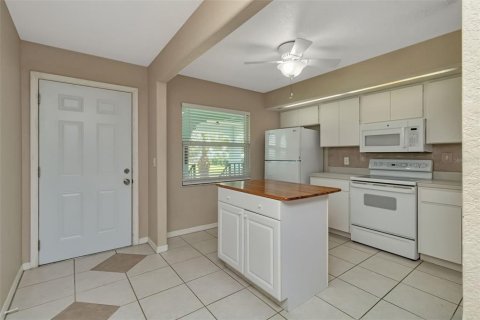 Copropriété à vendre à Punta Gorda, Floride: 2 chambres, 108.14 m2 № 1314460 - photo 11