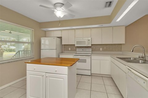 Copropriété à vendre à Punta Gorda, Floride: 2 chambres, 108.14 m2 № 1314460 - photo 12