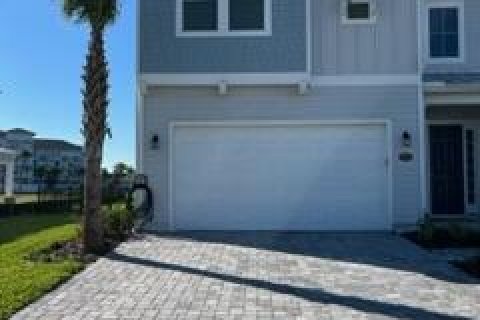 House in St. Johns, Florida 4 bedrooms, 233.65 sq.m. № 773300 - photo 1