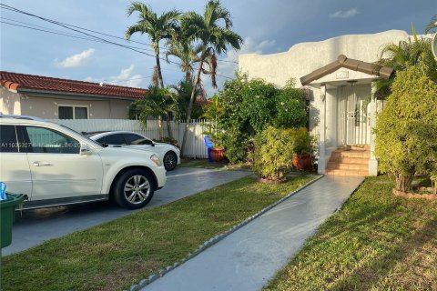 Casa en venta en Miami, Florida, 2 dormitorios, 145.95 m2 № 1310490 - foto 6