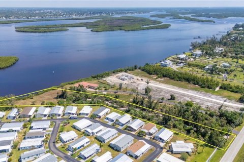 Land in Punta Gorda, Florida № 1196932 - photo 5