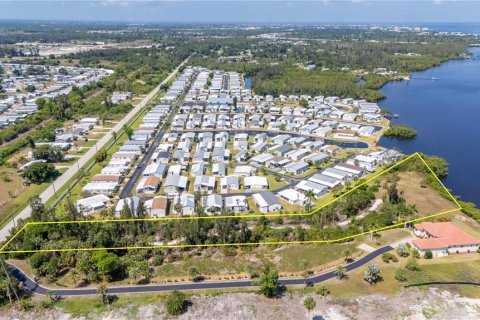 Land in Punta Gorda, Florida № 1196932 - photo 3