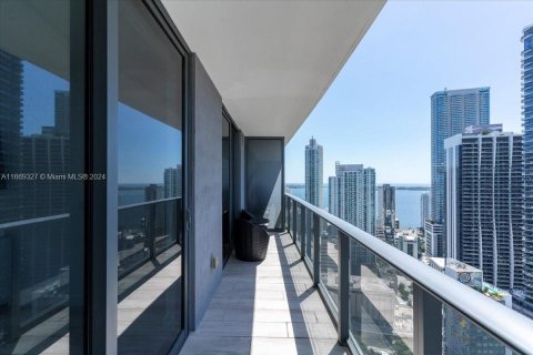 Condo in Miami, Florida, 1 bedroom  № 1389568 - photo 29