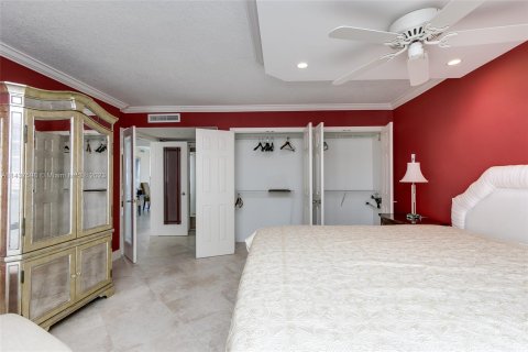 Condo in Boca Raton, Florida, 2 bedrooms  № 672619 - photo 17
