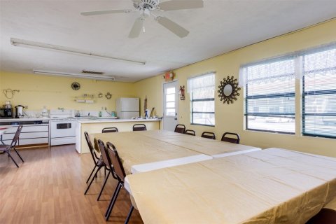 Condo in Dania Beach, Florida, 1 bedroom  № 1005281 - photo 4