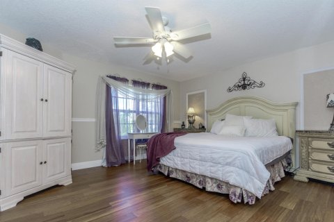 Villa ou maison à vendre à Lake Worth, Floride: 4 chambres, 237.92 m2 № 754852 - photo 19