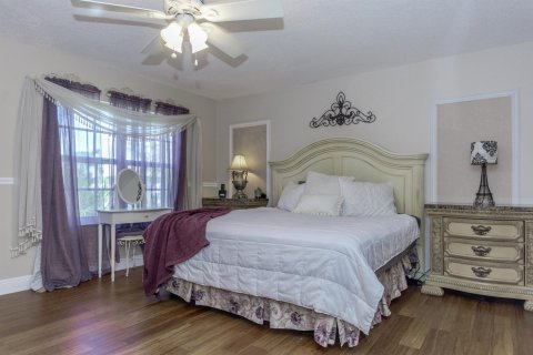 Villa ou maison à vendre à Lake Worth, Floride: 4 chambres, 237.92 m2 № 754852 - photo 20
