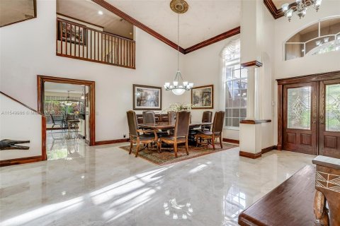 Villa ou maison à vendre à Pembroke Pines, Floride: 5 chambres, 310.76 m2 № 1235456 - photo 11