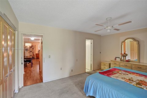 Condo in Deerfield Beach, Florida, 1 bedroom  № 1235497 - photo 17