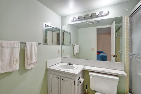 Condo in Deerfield Beach, Florida, 1 bedroom  № 1235497 - photo 19