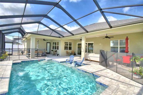 House in Lakeland, Florida 5 bedrooms, 274.99 sq.m. № 1369585 - photo 24