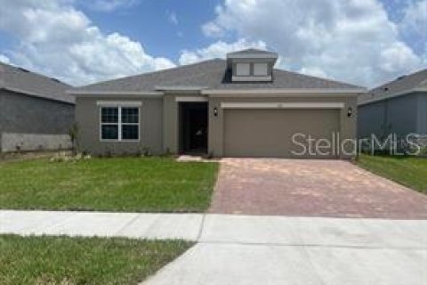 Villa ou maison à louer à Saint Cloud, Floride: 4 chambres, 177.44 m2 № 1364485 - photo 1