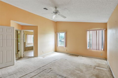 Villa ou maison à vendre à Pembroke Pines, Floride: 4 chambres, 240.34 m2 № 1269904 - photo 13