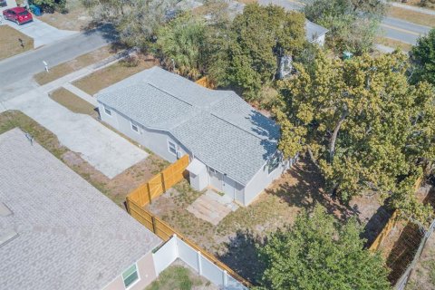 Casa en venta en Tampa, Florida, 4 dormitorios, 92.9 m2 № 1366484 - foto 27