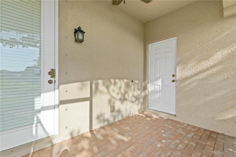 Townhouse in Cape Coral, Florida 3 bedrooms, 183.67 sq.m. № 1105141 - photo 29