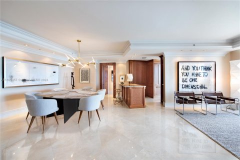 Condo in Miami, Florida, 2 bedrooms  № 1226453 - photo 8