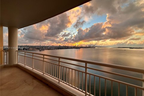 Condominio en venta en Miami, Florida, 2 dormitorios, 157.56 m2 № 1226453 - foto 4