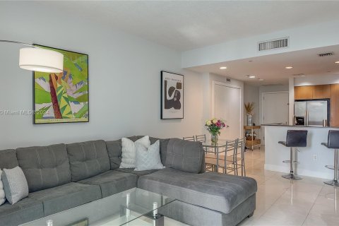 Condo in Miami, Florida, 2 bedrooms  № 1151312 - photo 4