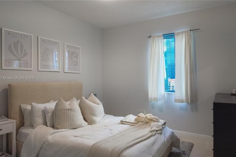 Condo in Miami, Florida, 2 bedrooms  № 1151312 - photo 6