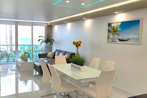 Copropriété à vendre à Sunny Isles Beach, Floride: 1 chambre, 93.37 m2 № 938900 - photo 14