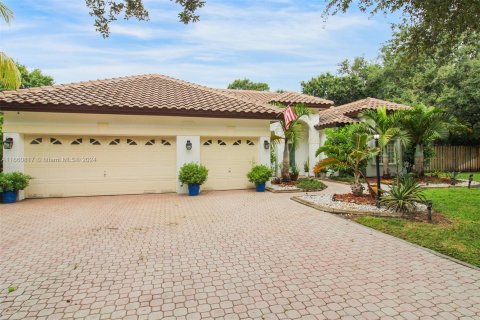 Villa ou maison à vendre à Davie, Floride: 4 chambres, 217.95 m2 № 1367199 - photo 2