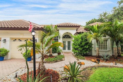 Casa en venta en Davie, Florida, 4 dormitorios, 217.95 m2 № 1367199 - foto 1