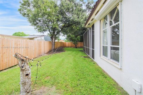 Villa ou maison à vendre à Davie, Floride: 4 chambres, 217.95 m2 № 1367199 - photo 17