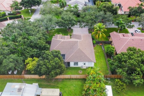 Villa ou maison à vendre à Davie, Floride: 4 chambres, 217.95 m2 № 1367199 - photo 27