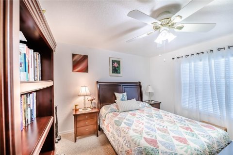 Condo in North Port, Florida, 2 bedrooms  № 1406814 - photo 21